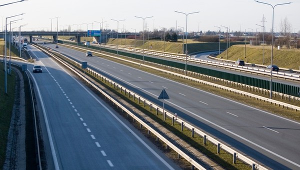 Będą opłaty za drogi ekspresowe. Takie obietnice składa rząd w Krajowym Planie Odbudowy