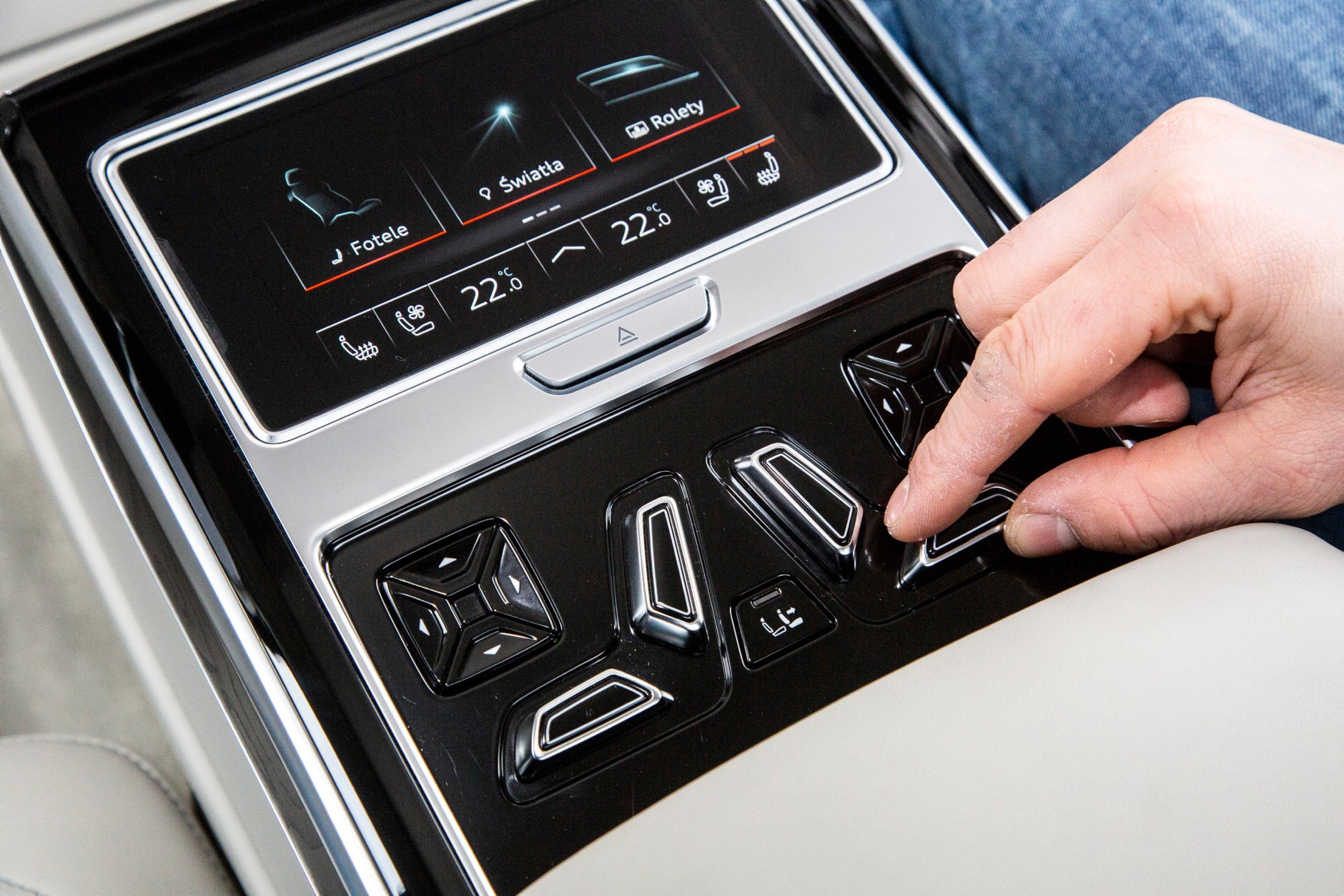 Audi A8 50 TDI quattro