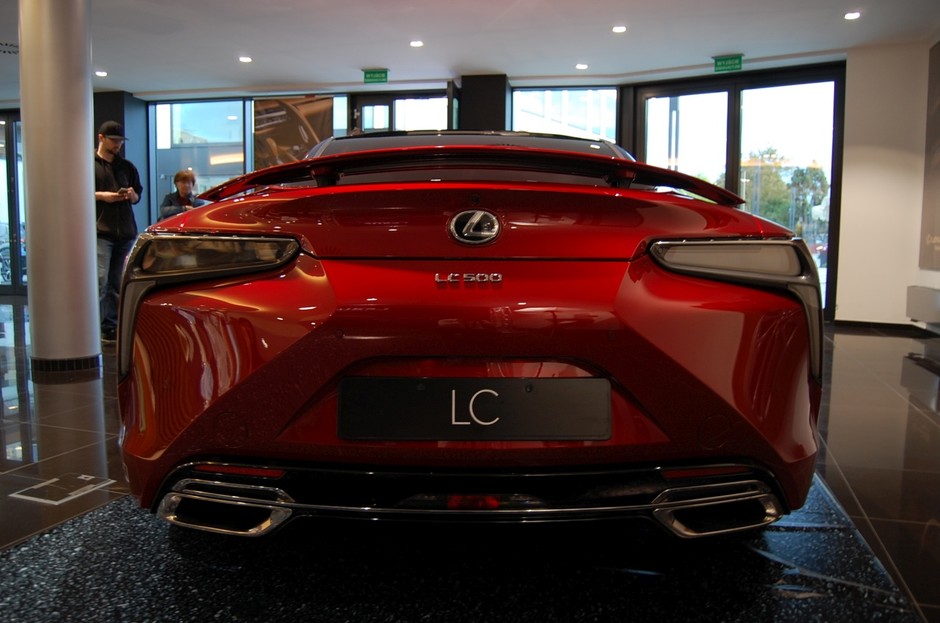 Lexus LC