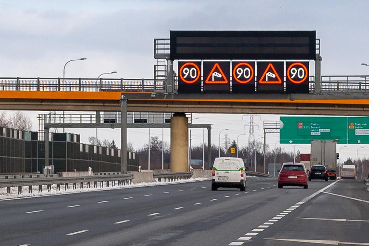 Co oznacza czerwony "X" nad drogą? Te znaki są równie ważne, co tradycyjne