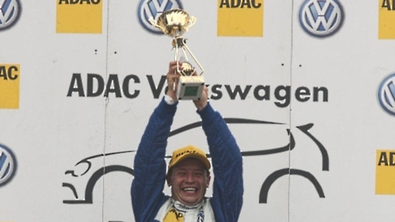 Polak rozdaje karty w Polo Cup