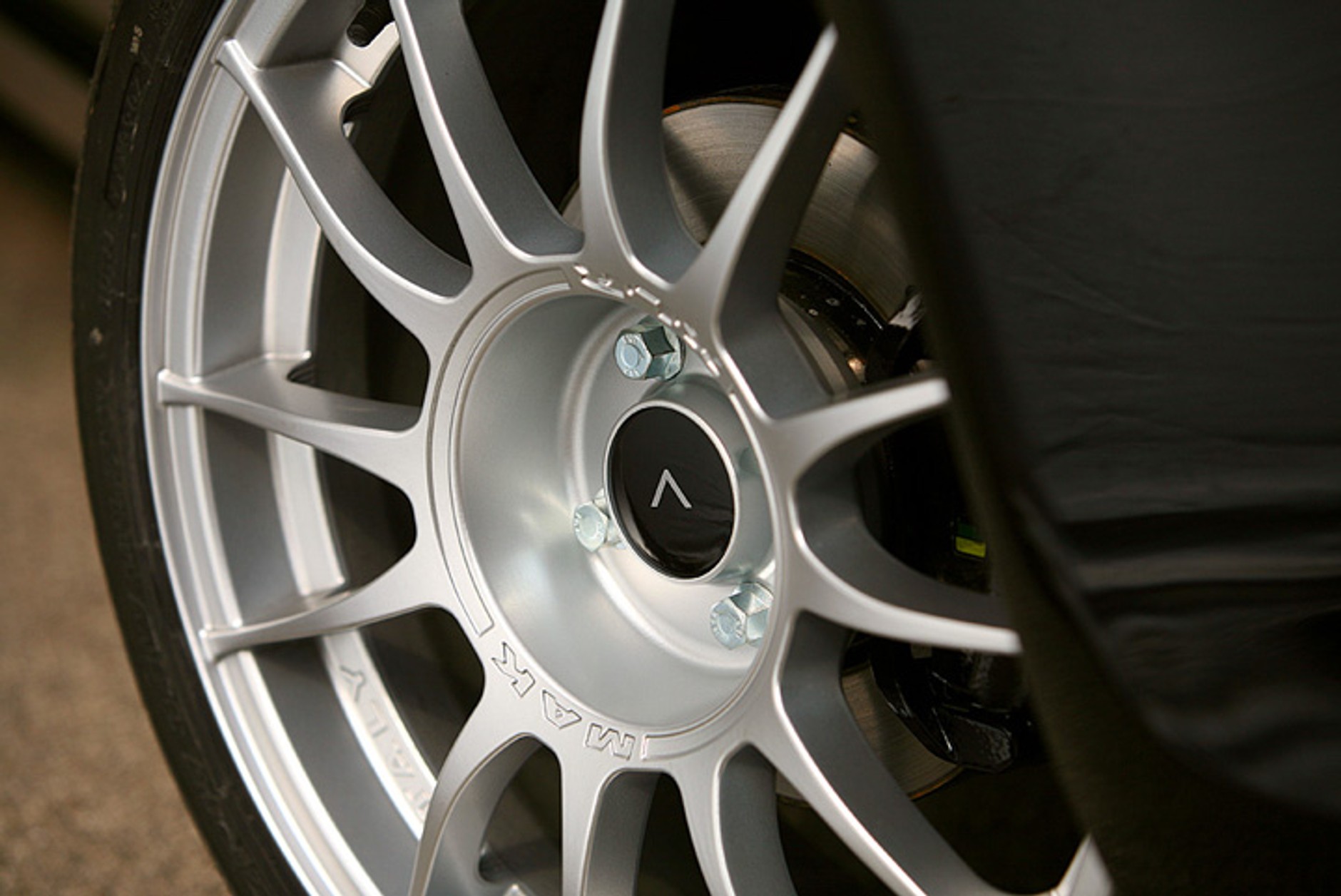 Fiat 500: w interpretacji Aznom