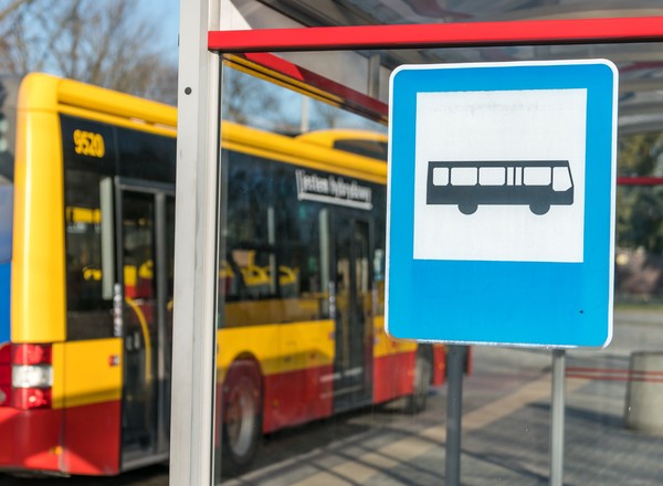Tak kierowcy łamią przepisy. Tłumaczenie, że "to tylko na chwilę" nie wystarczy
