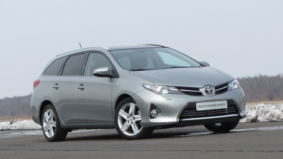 Toyota Auris Touring Sports (pierwsza jazda)