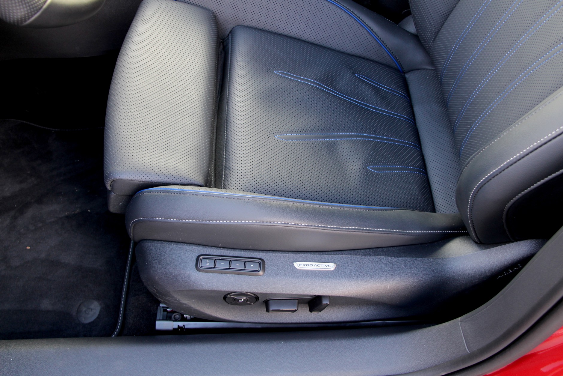 Volkswagen Passat 2.0 TDI R-Line Plus