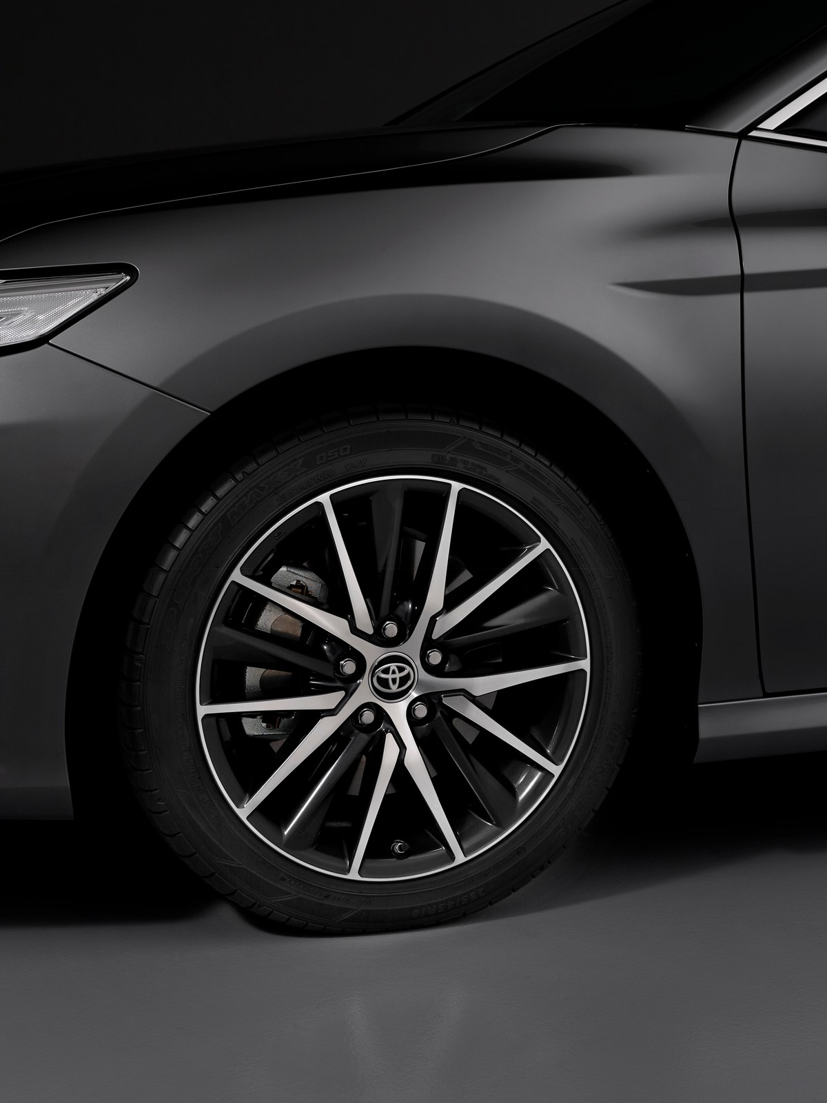 Toyota Camry Hybrid po face liftingu