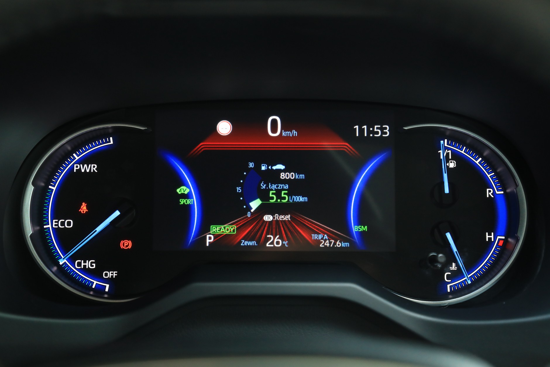 Toyota RAV4 2.5 Hybrid AWD-i 2022 5. generacja FL