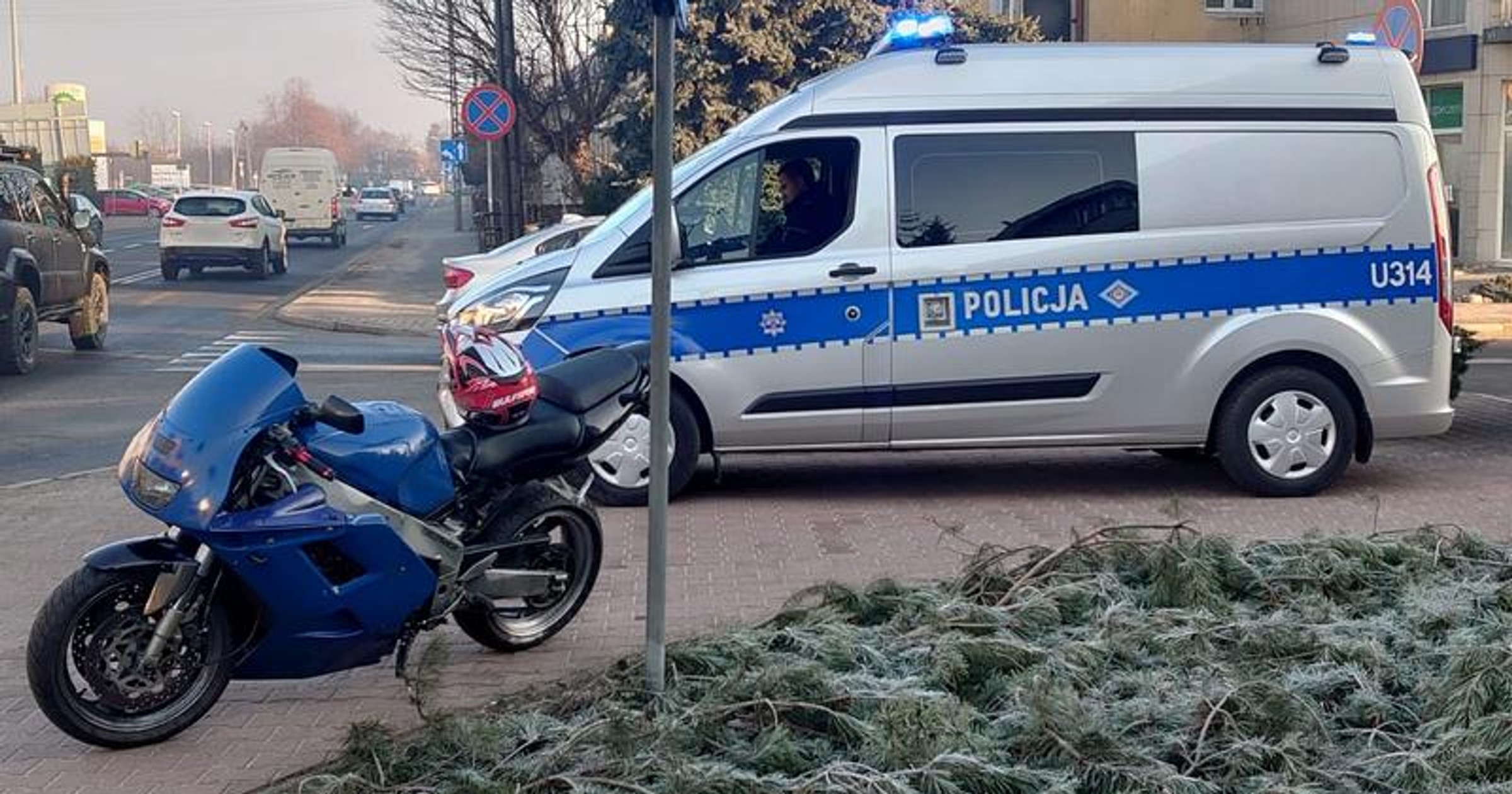 Gdyby miał prawo jazdy, dostałby 44 punkty karne!