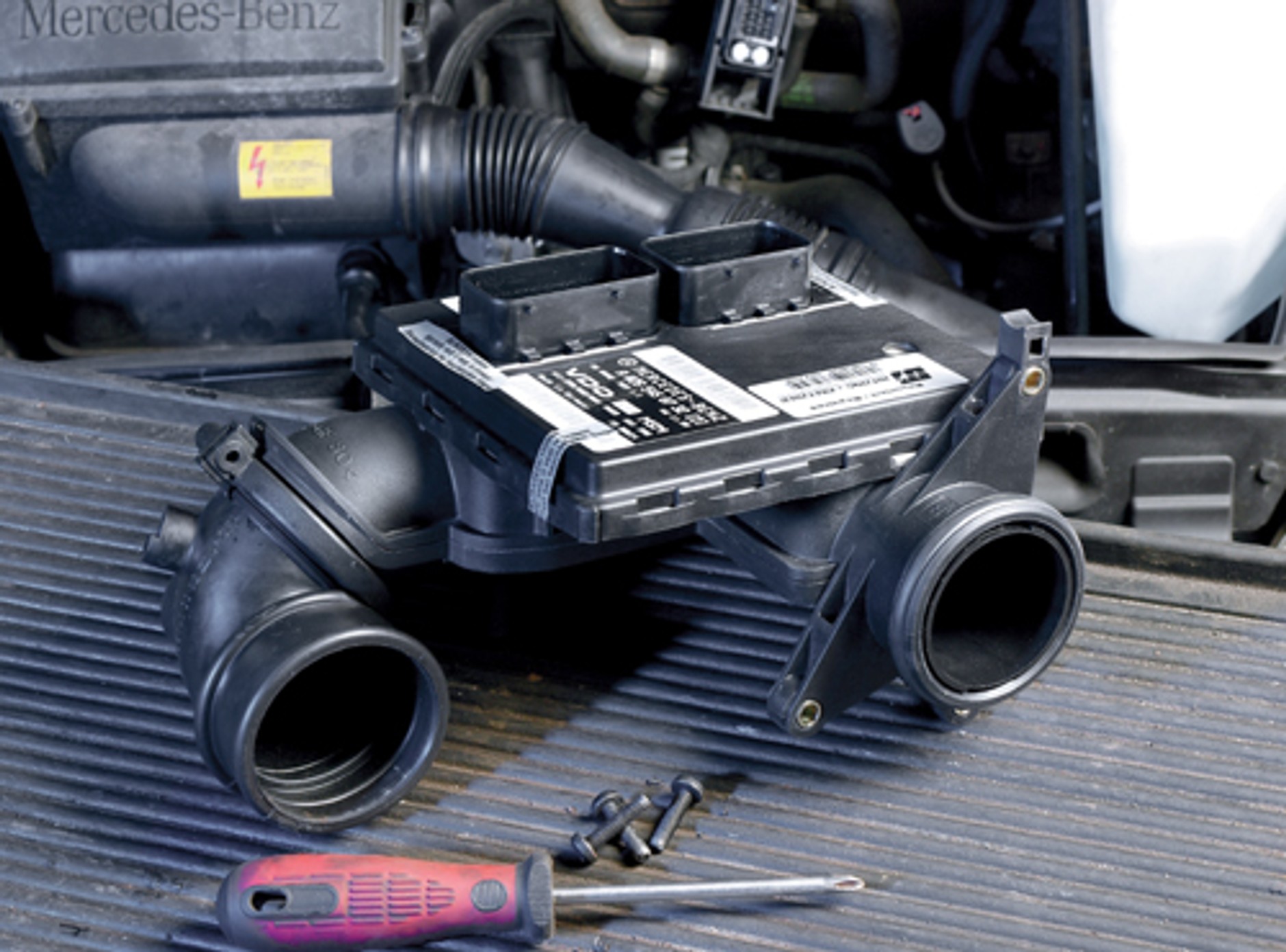 Producenci aut grają nie fair. Broń się! Radzimy jak uniknąć drogich napraw