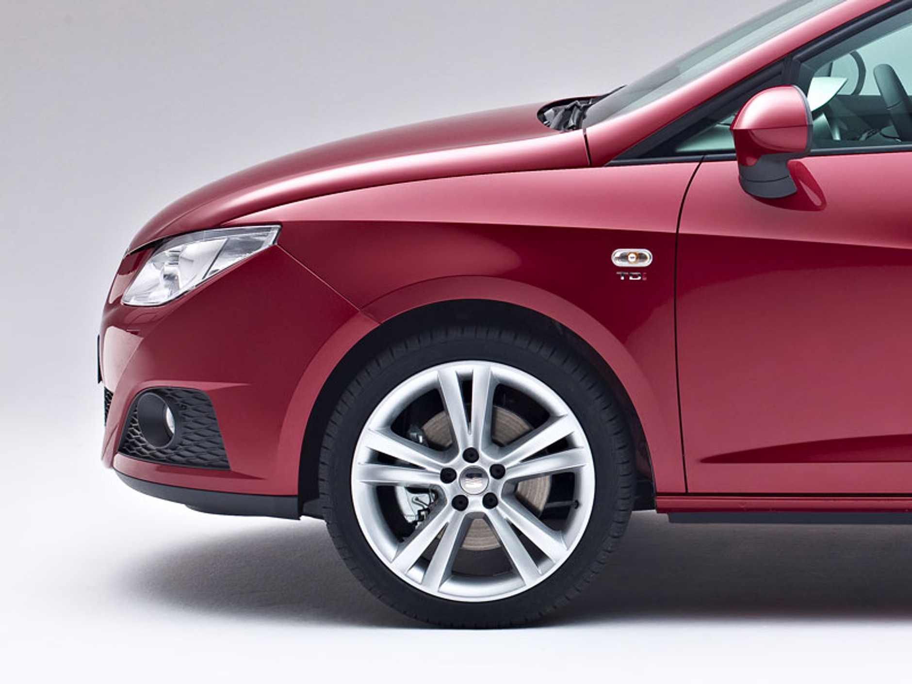 Genewa 2010: SEAT Ibiza ST – nowe kombi  rodzinie (galeria)