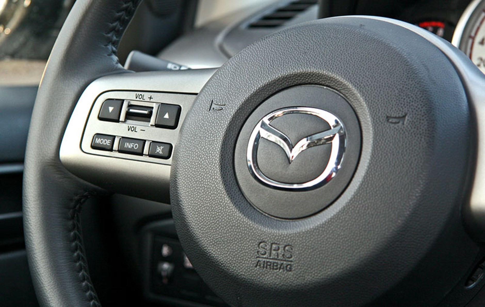 Mazda2 1,5 MZR (76 kW) Sport - japońska zabawka