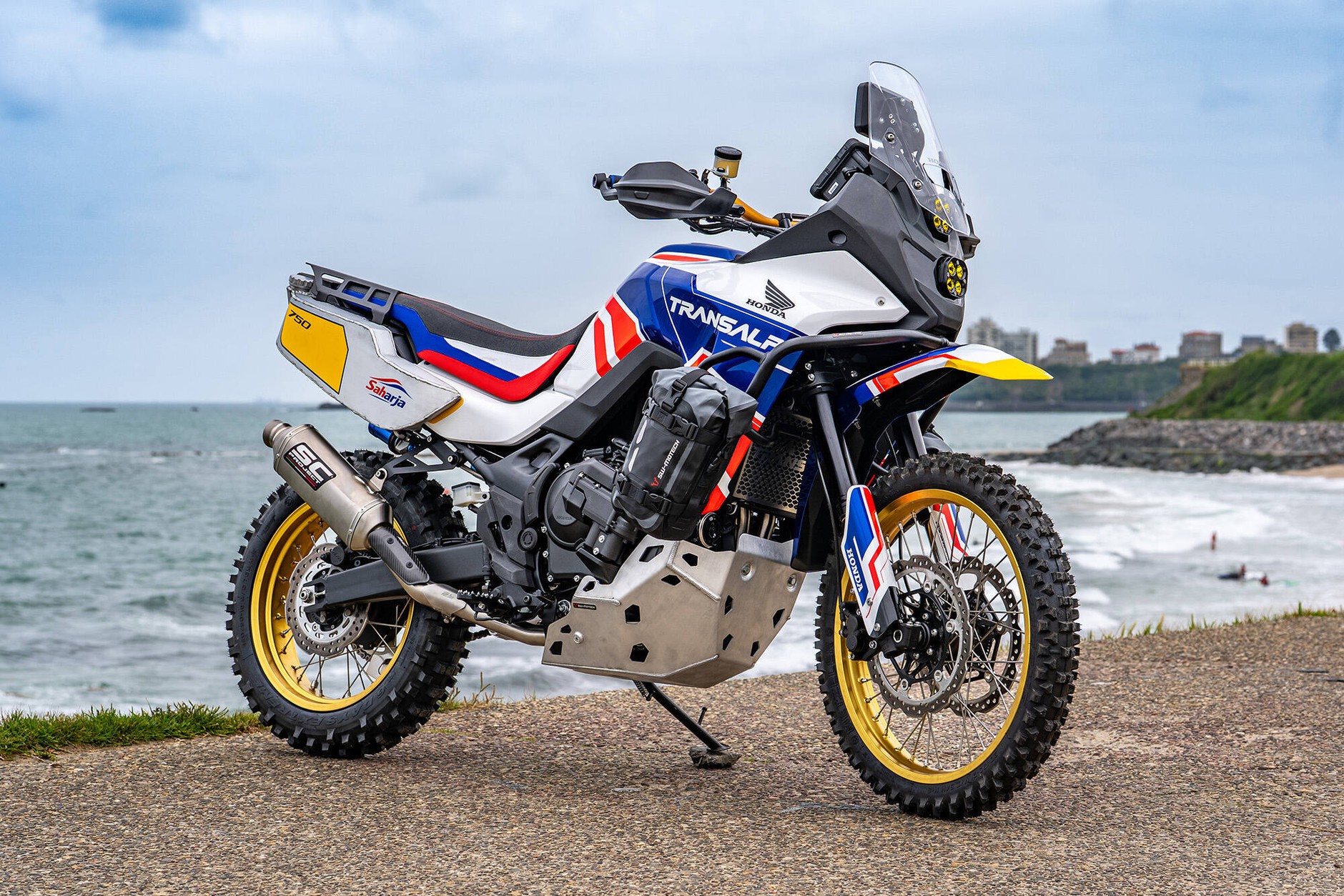 Saharja – Honda Włochy x DRS Custom