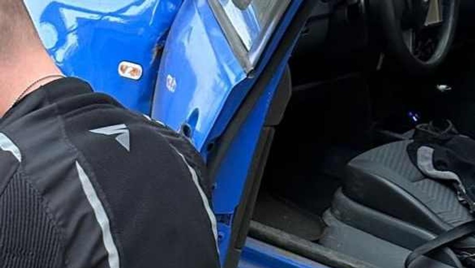 Obraz pochodzący z serwisu https://slaska.policja.gov.pl/kat/informacje/wiadomosci/385439,W-majowke-policjant-na-wolnym-zatrzymal-pijanego-kierowce.html