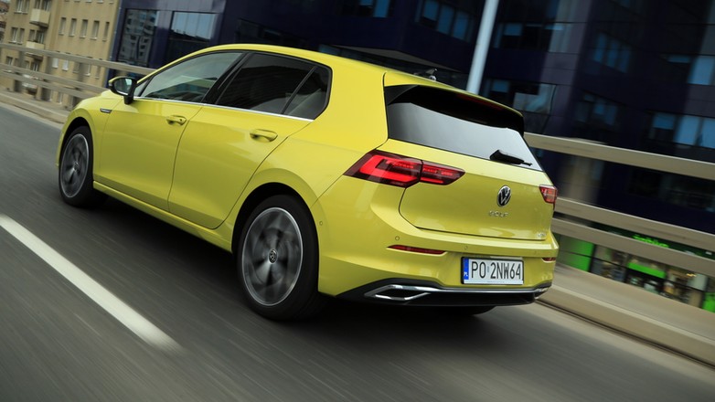 Volkswagen Golf VIII 1.5 eTSI DSG