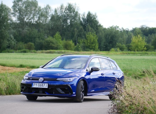 Volkswagen Golf R Variant: piekielnie szybki, ale tak dopracowany, że aż nudny