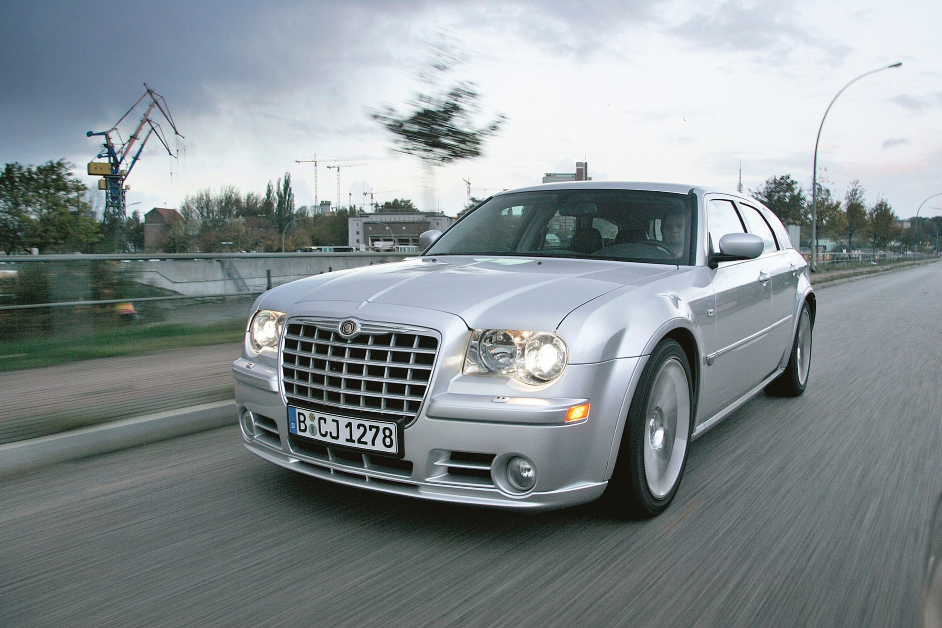 Chrysler 300C Touring - lata produkcji 2002-10