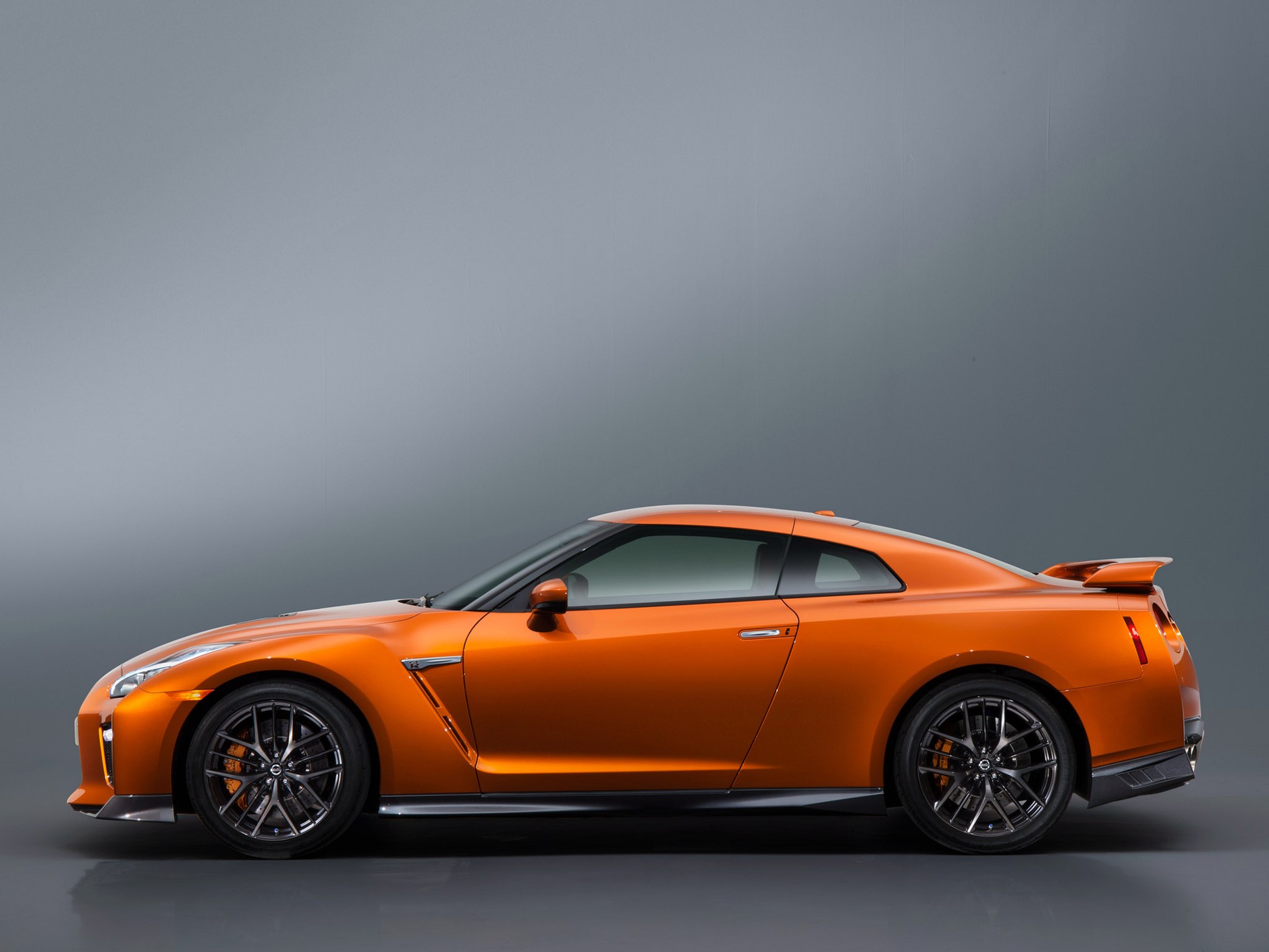 Nissan GT-R 2016