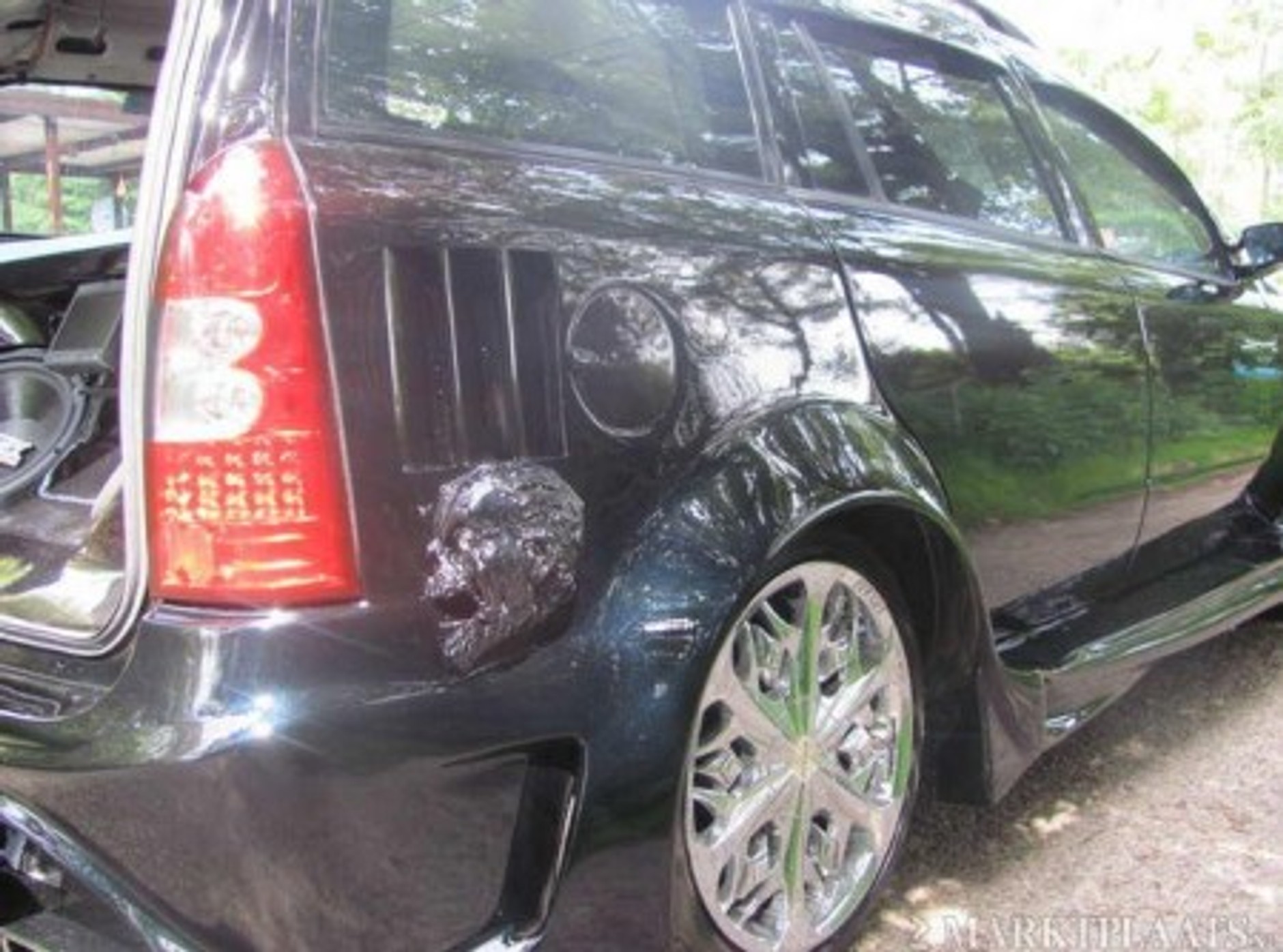 Opel Astra po takim tuningu, że głowa mała