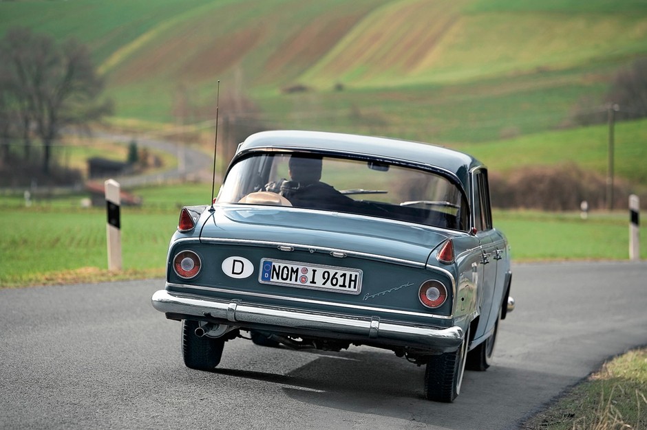 Borgward P 100