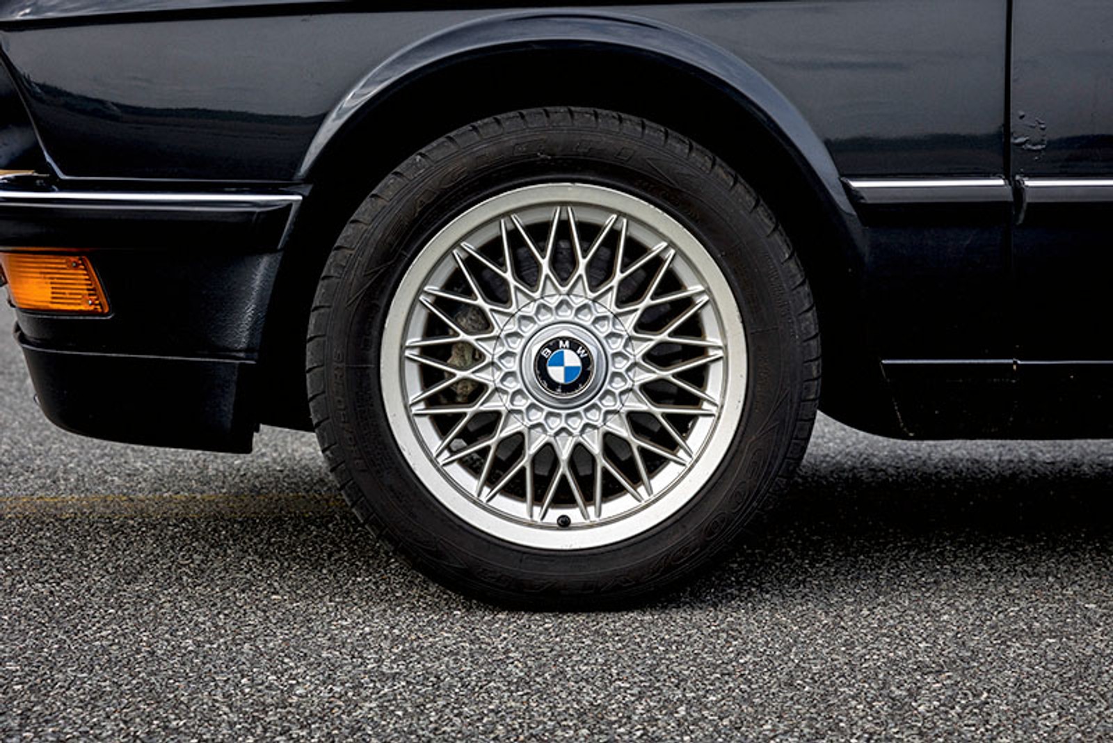 BMW M5 (E28)