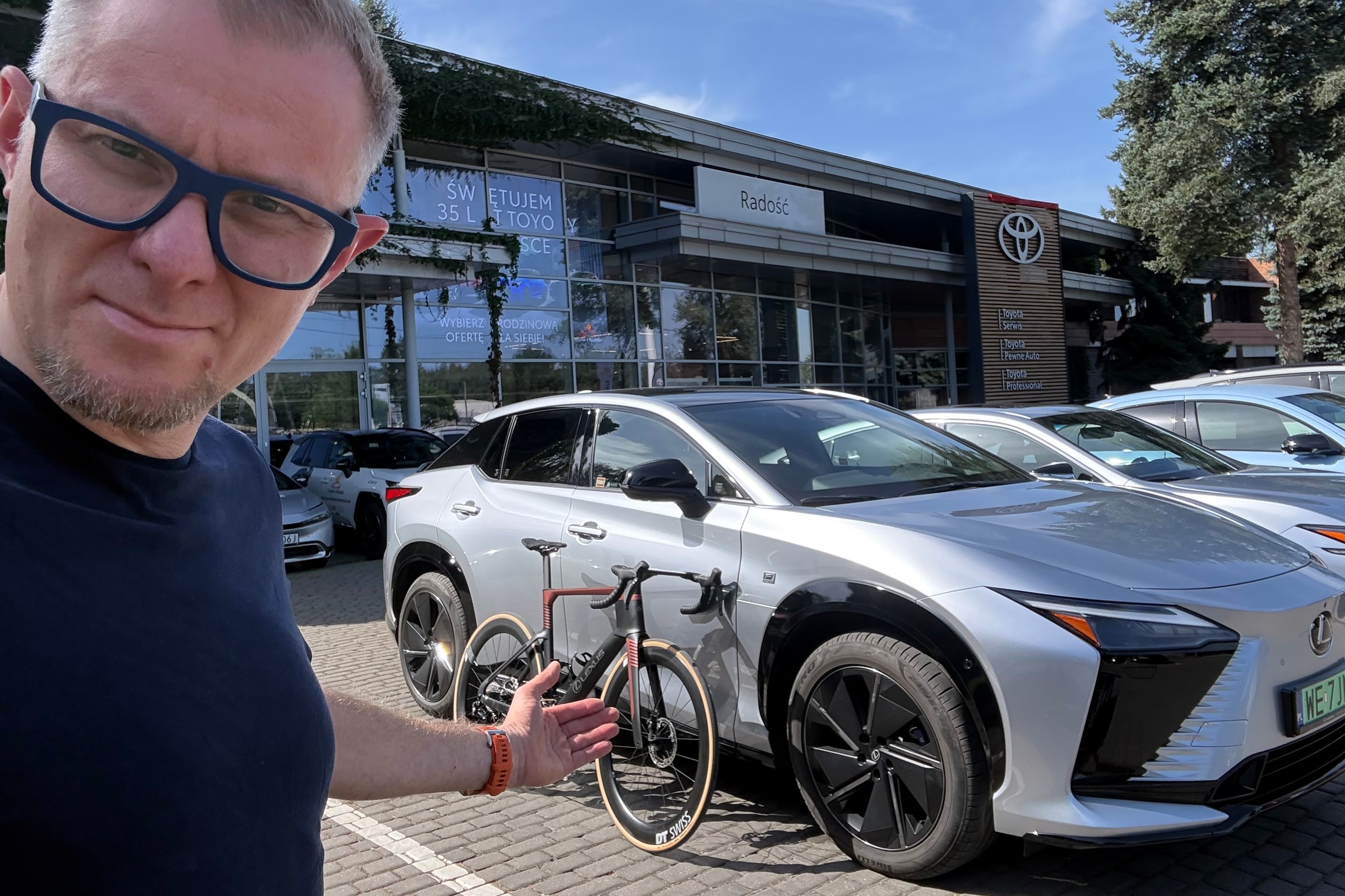 Oto nowy, najtańszy Lexus – płacisz 60 tys. zł i cały twój. Powiem wam, jak jeździ i czy to sprzęt dla każdego