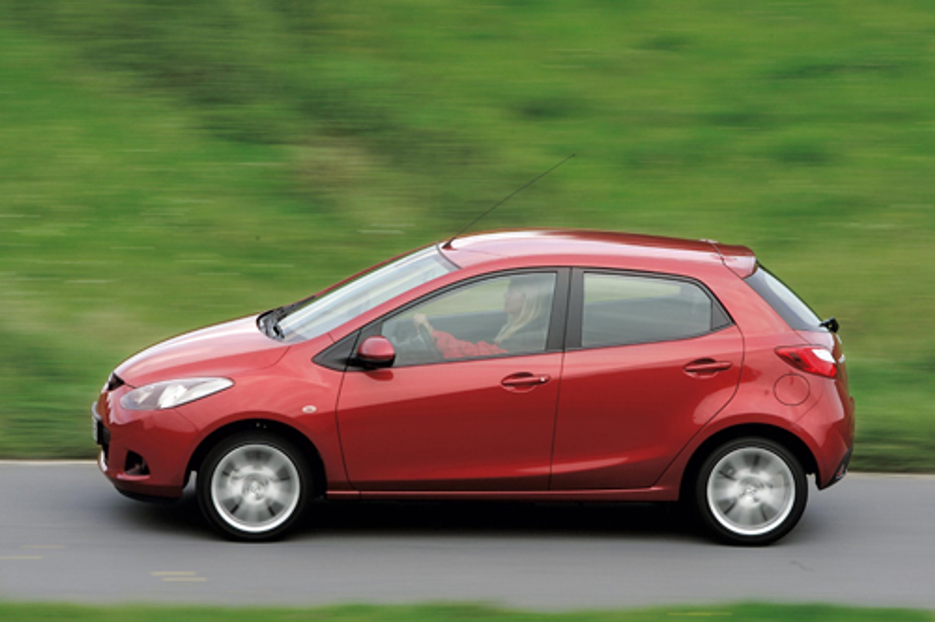 Japońskie "maluchy" atakują!