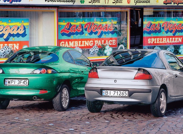 Ford Puma kontra Opel Tigra: szalone lata 90. - z archiwum Auto Świata