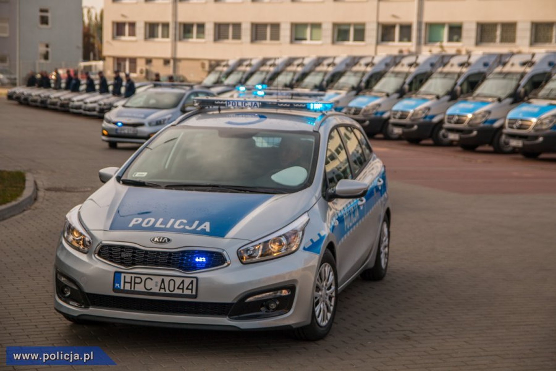 Nowe radiowozy policji