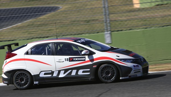 Honda Civic WTCC – pierwsze testy i zdjęcia
