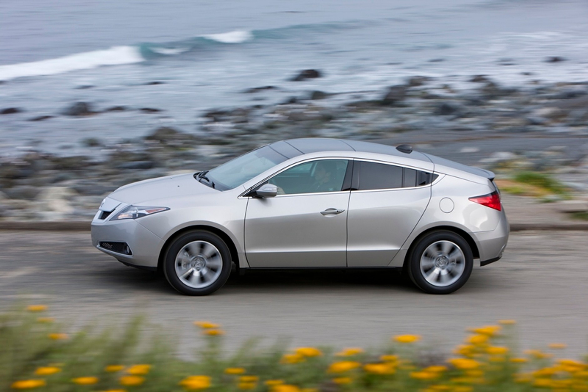 Acura ZDX – futurystyczne coupé terenowe