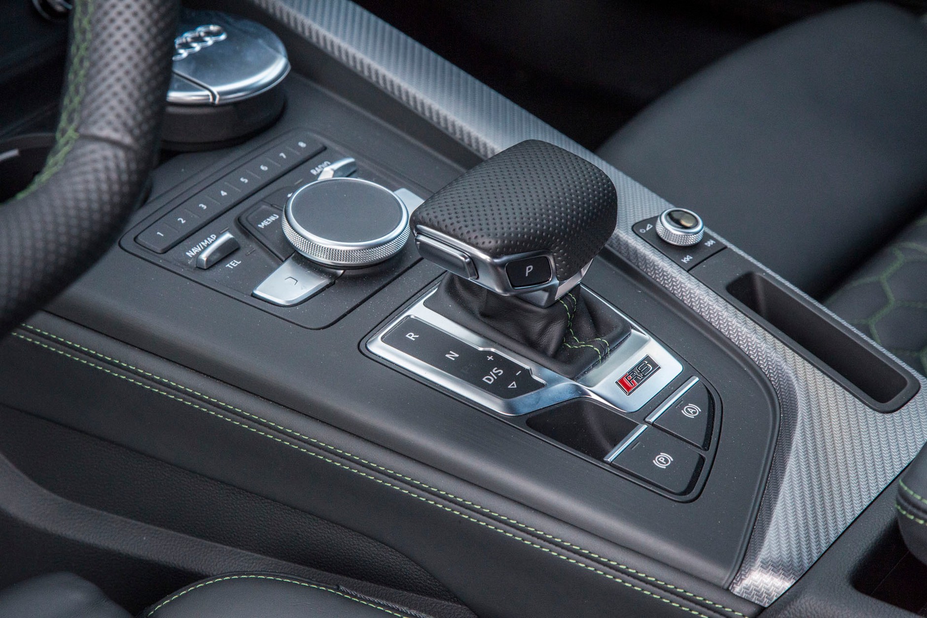 Audi RS4 Avant - kombi z ogniem w ...