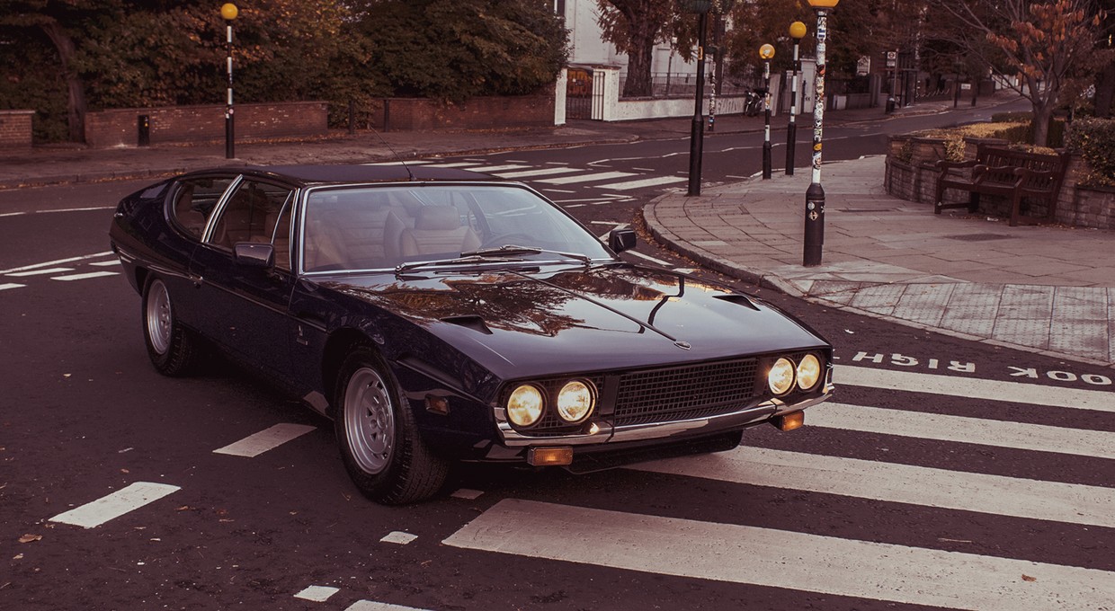 Lamborghini Espada znalezione w szopie po 30 latach zapomnienia