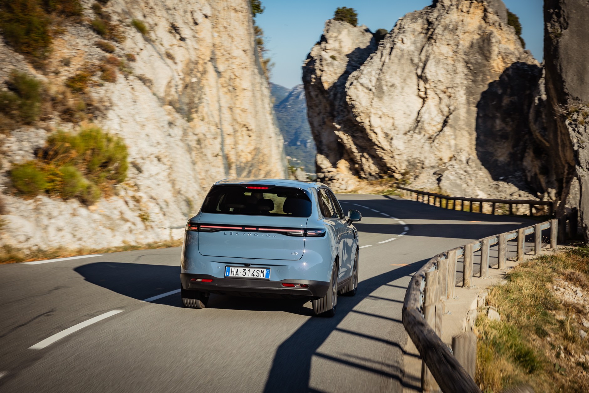 Leapmotor B10 Hybrid EV