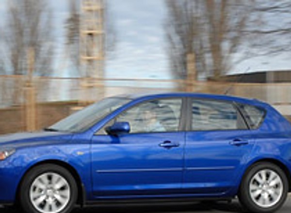 Mazda 3 1,6 MZR Touring - Cichy wspólnik