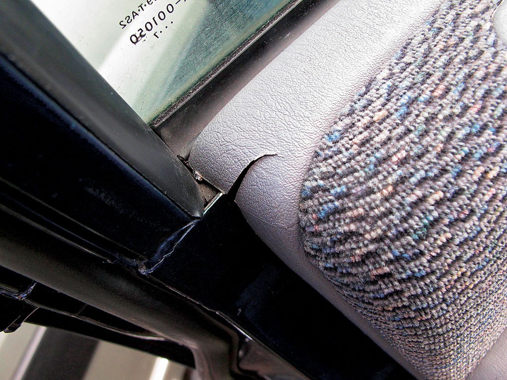 Auto po 300 tys. km - Usterki wnętrza