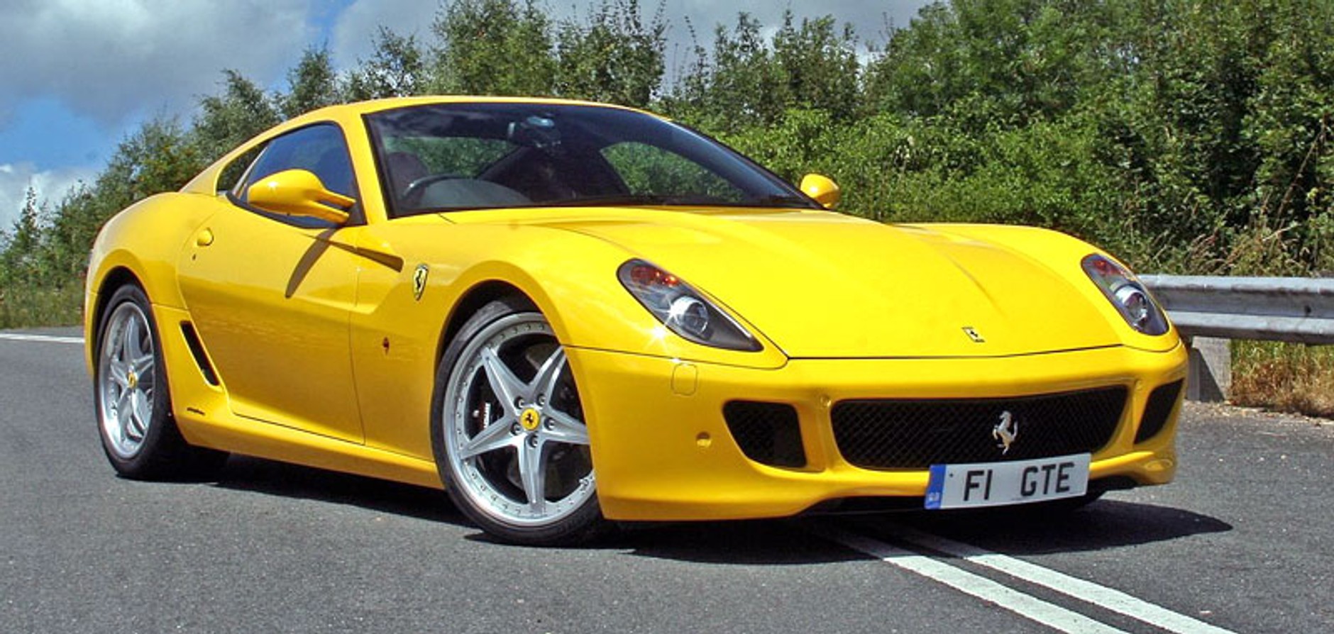 Ferrari 599 HGTE: pakiet dla koneserów (wideo)