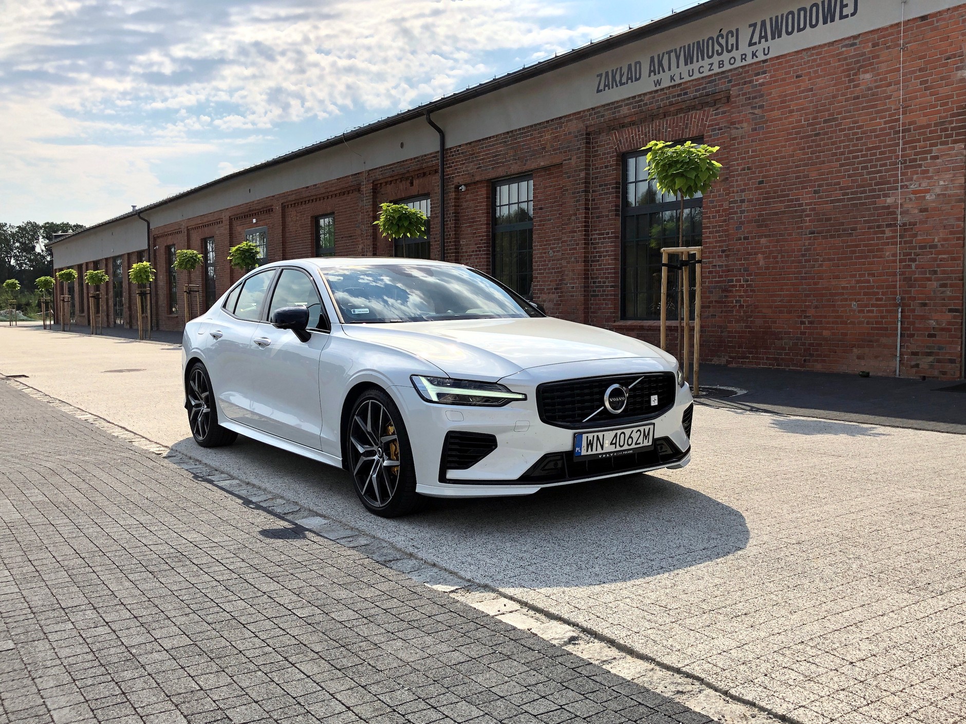 Volvo S60 T8 Polestar Engineered
