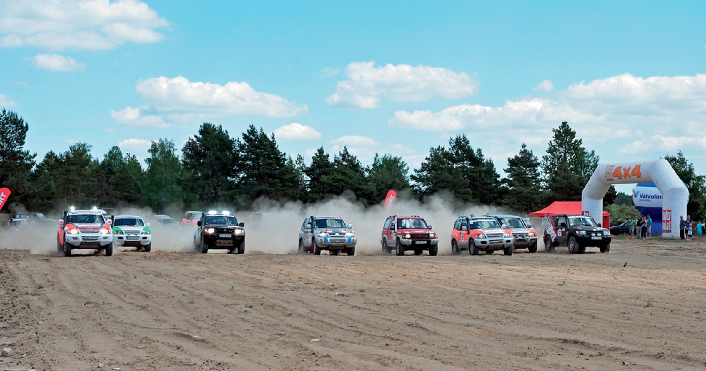 Auto Swiat 4x4 Baja Challenge: w chmurach kurzu