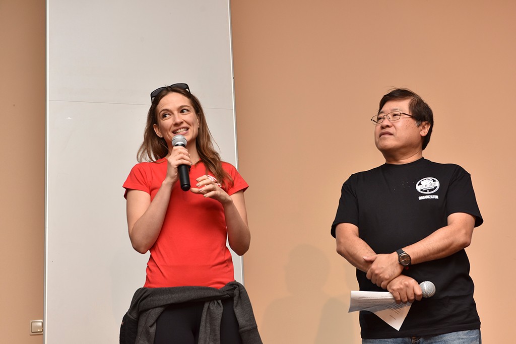 Anna Cieślak i prezes MMC Car Poland Yasuyuki Oyama