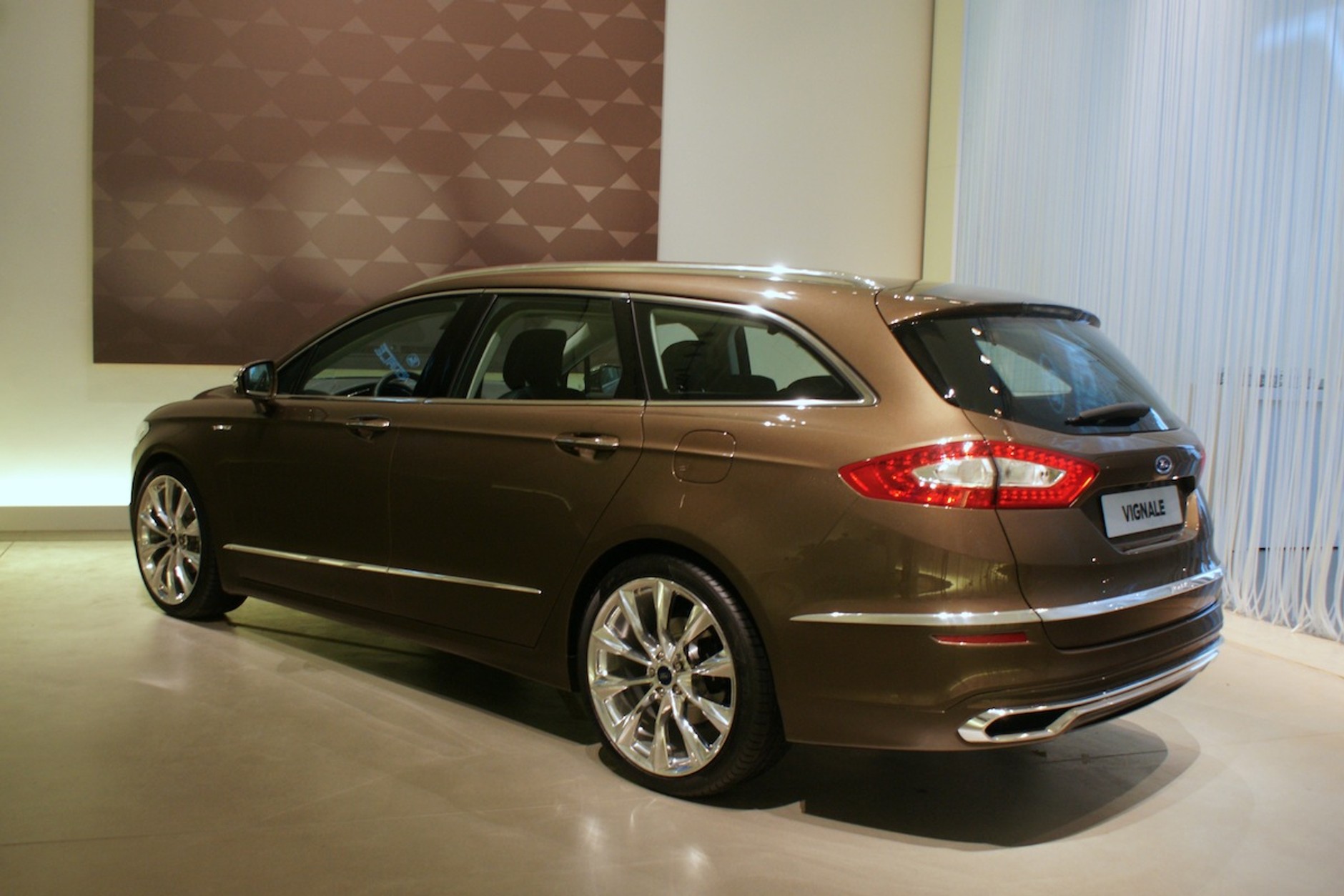 Ford Mondeo Vignale (2015)