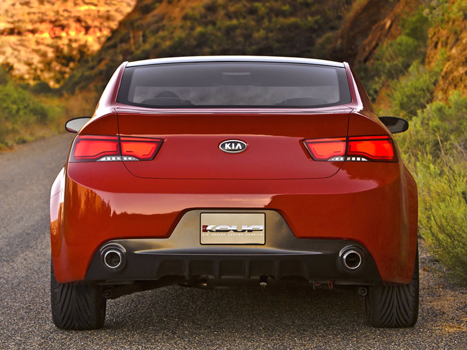 Kia KOUP – koncept ostrego czteromiejscowego coupe