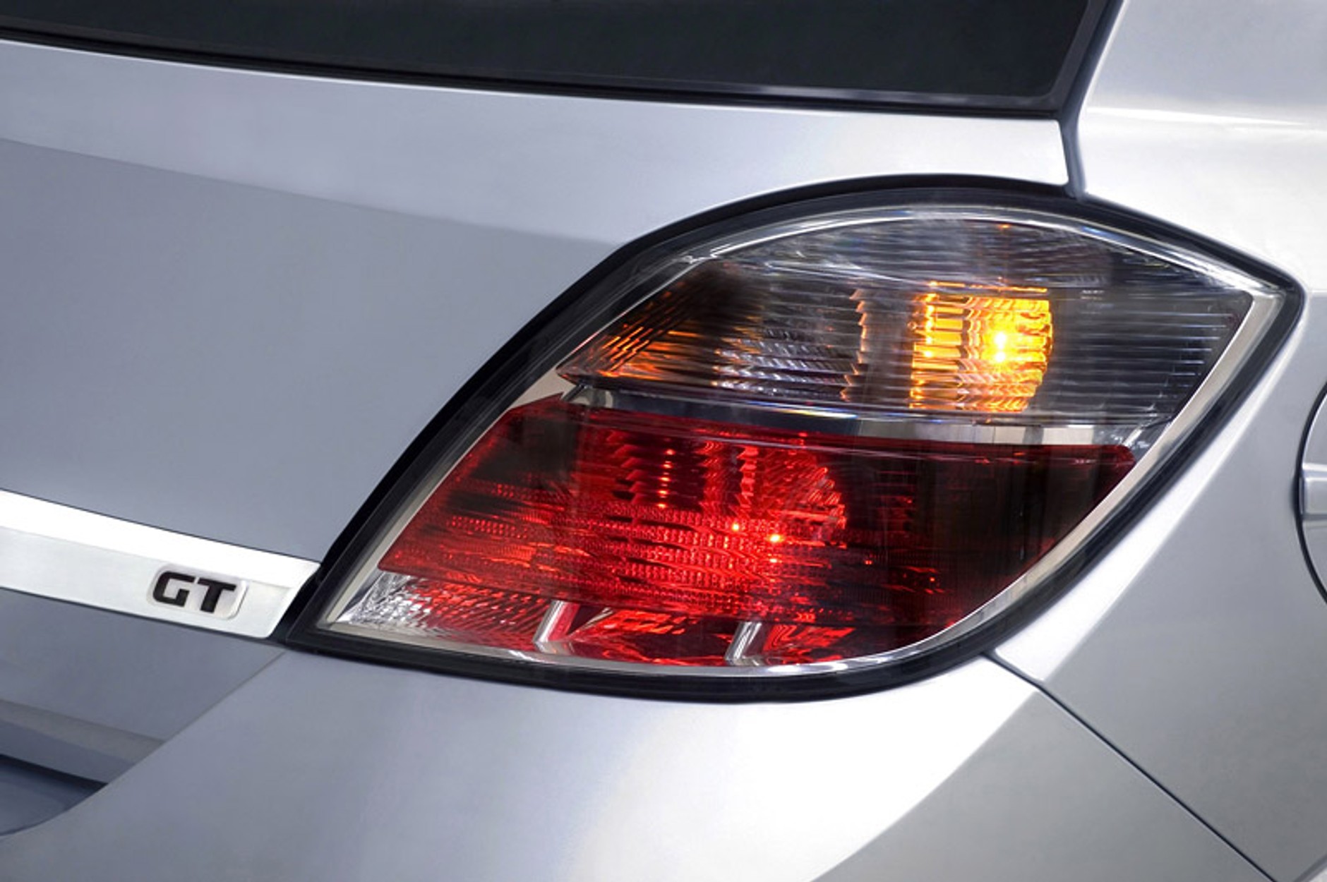 Chevrolet Vectra GT: Chevy = Opel, Vectra = Astra, GT = ?