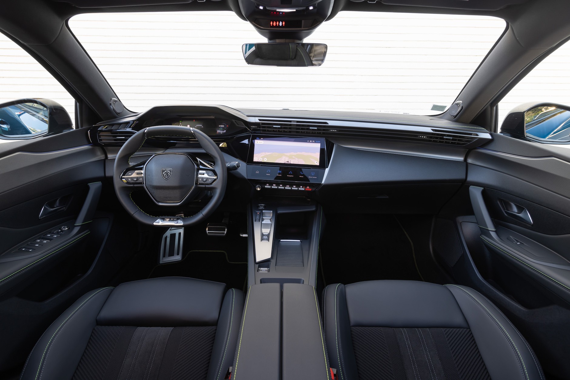 Peugeot 408 HYBRID 225 e-EAT8