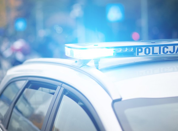 Pokazał prawo jazdy, policjanci nie dowierzali. "Nie potrafił wyjaśnić, jak tego dokonał"