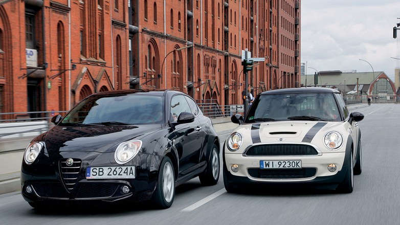 Alfa Romeo MiTo kontra Mini Cooper S: małe, drogie, a cieszą!