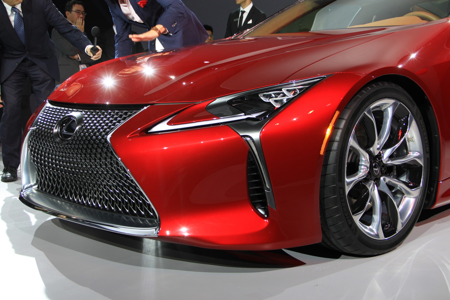 Lexus LC500 (Detroit 2016)