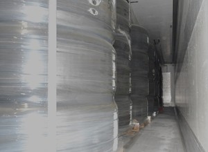 Inspektorzy KAS sprawdzili transport opon. Towar objęty sankcjami jechał na wschód