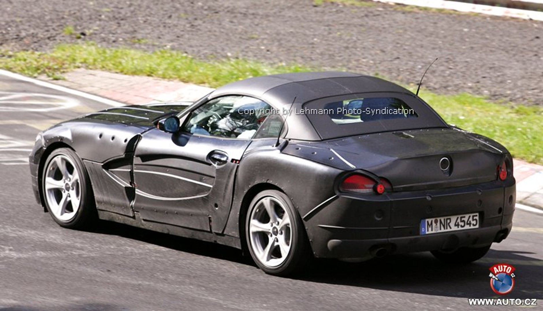 Zdjęcia szpiegowskie: BMW Z4 – świeża krew