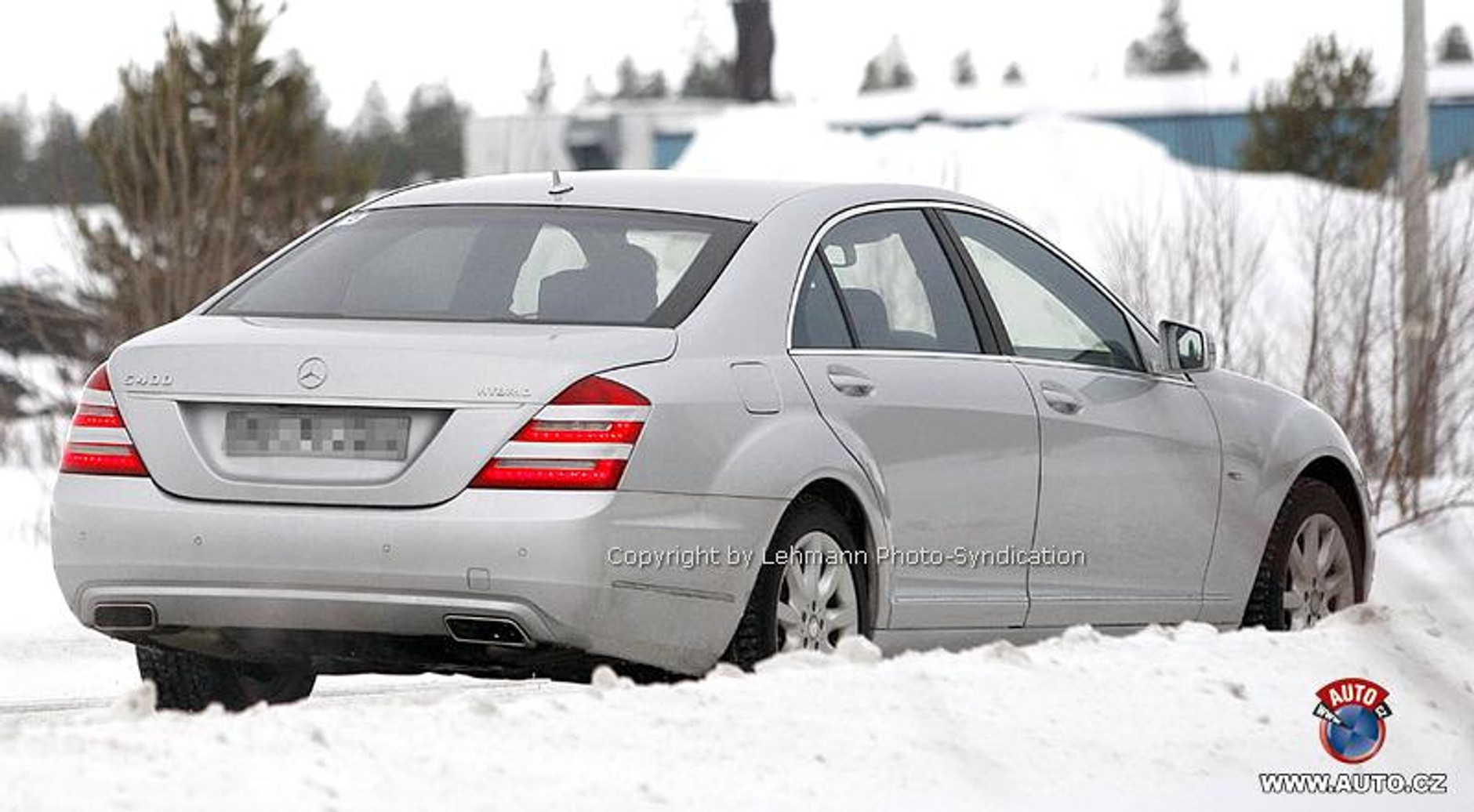 Mercedes-Benz S-Klasa: modernizacja i seryjna hybryda (fotogaleria)