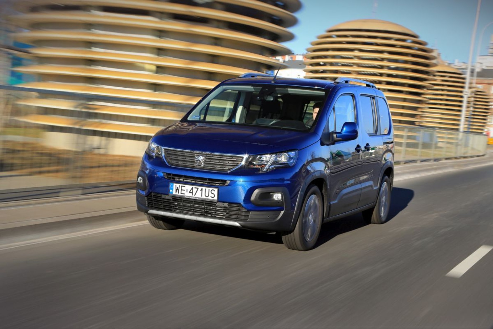 Citroën Berlingo vs Peugeot Rifter - dlaczego Peugeot jest lepszy?